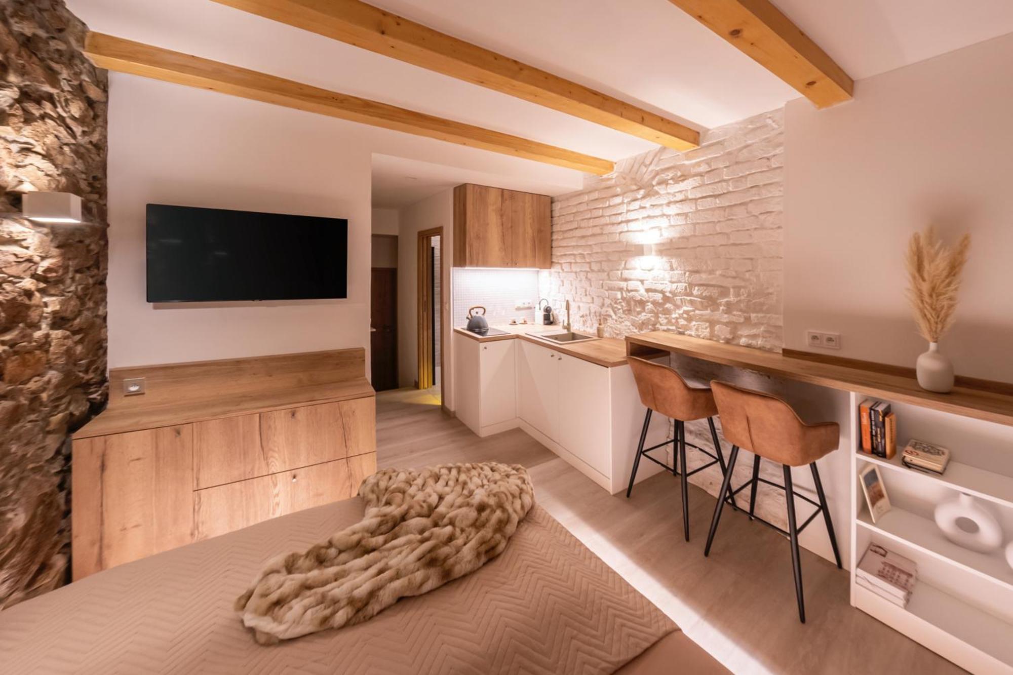 White Wolf Boutique Apartments Olomouc Exteriör bild