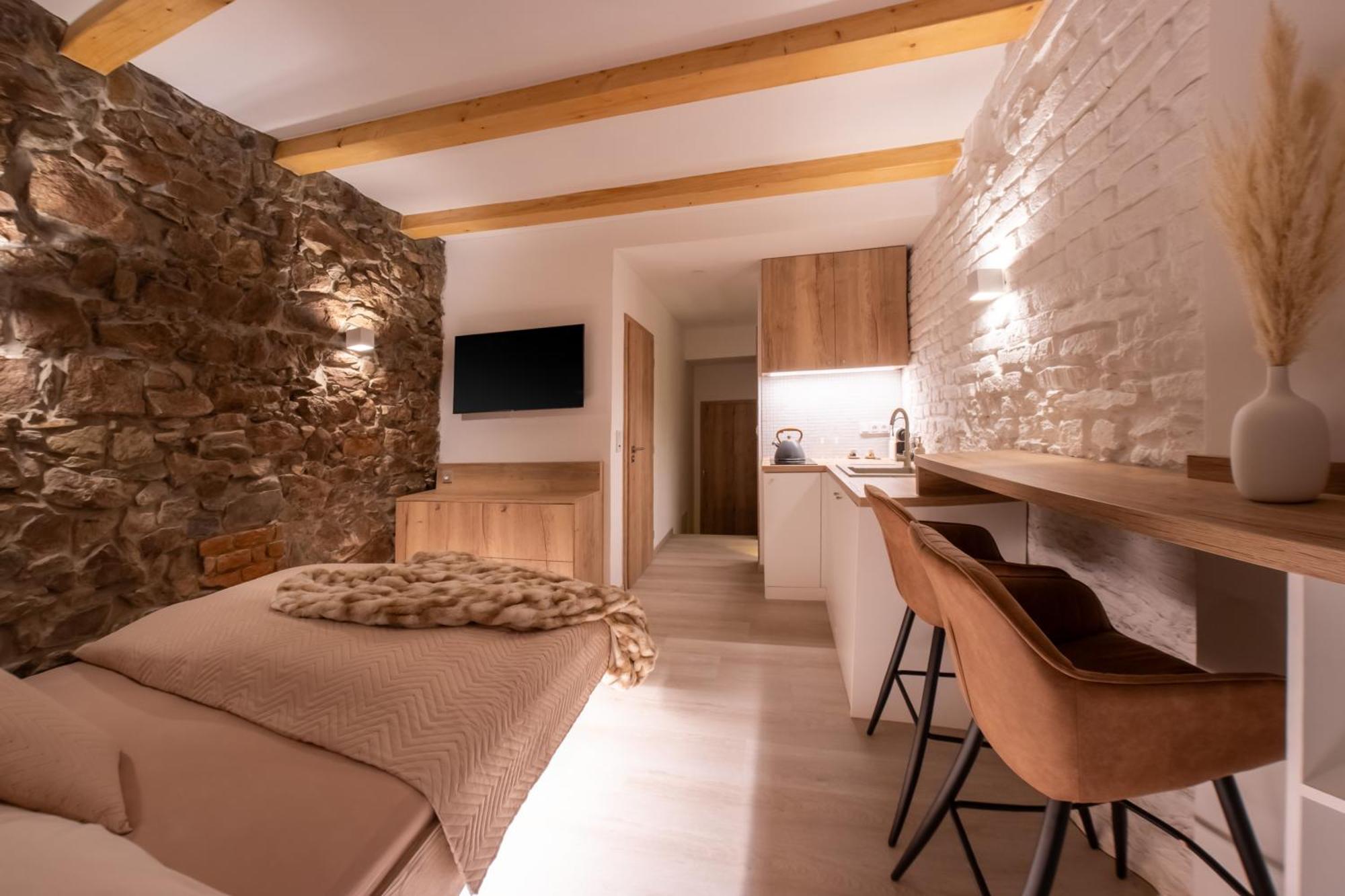 White Wolf Boutique Apartments Olomouc Exteriör bild
