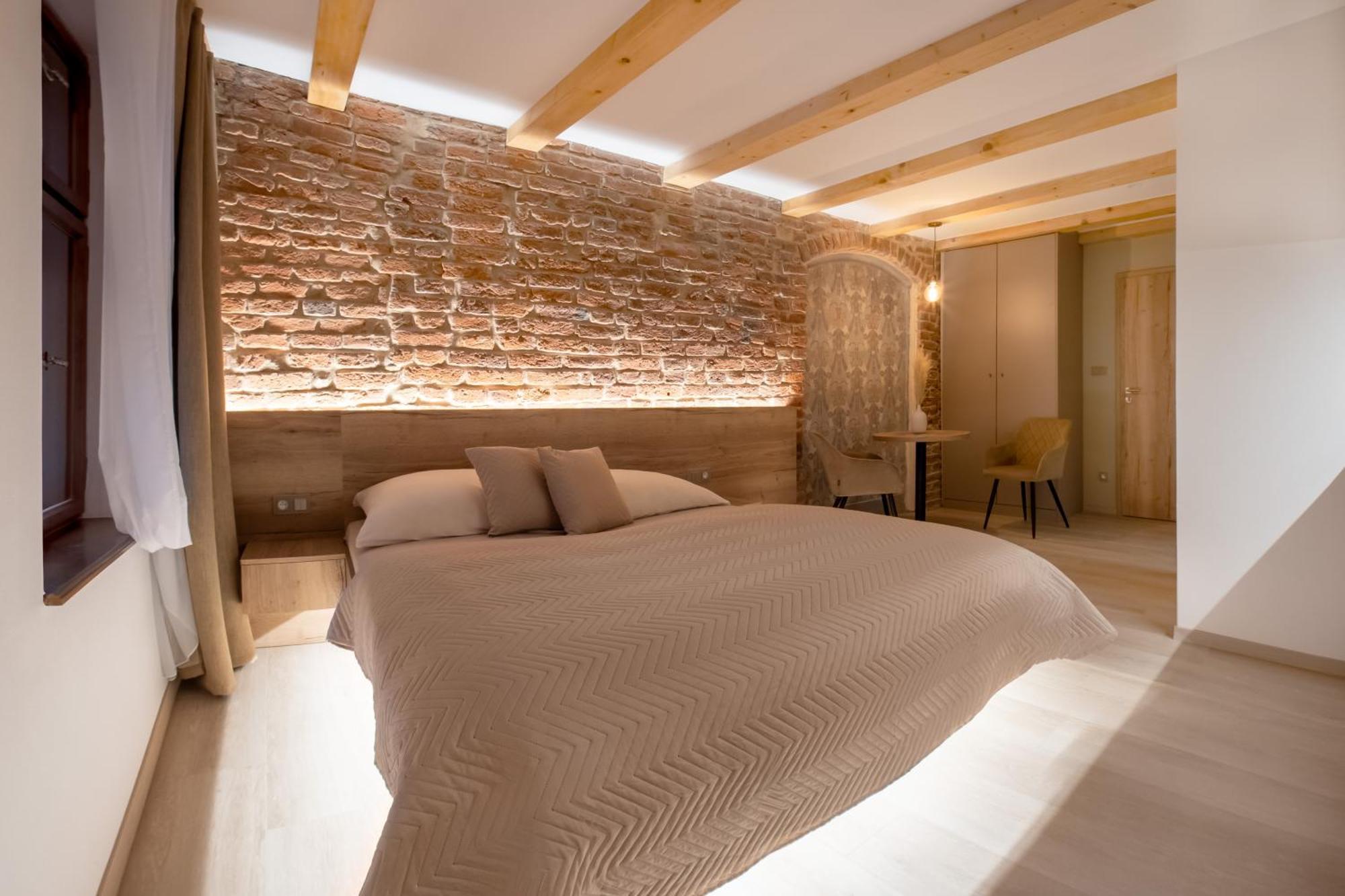 White Wolf Boutique Apartments Olomouc Exteriör bild