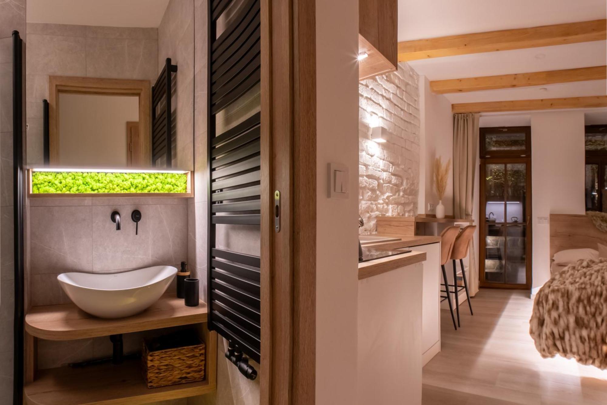 White Wolf Boutique Apartments Olomouc Exteriör bild